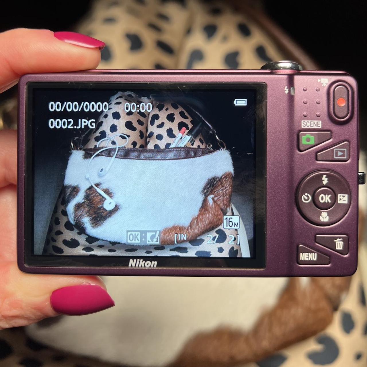 Geniune Nikon Coolpix S5200 digital camera