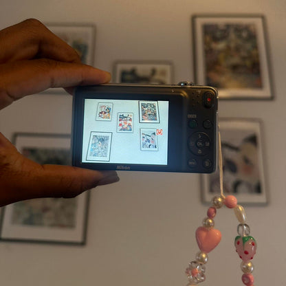 Geniune Pre-Owend Nikon Coolpix S3500 with 20.1 Megapixels 📸.