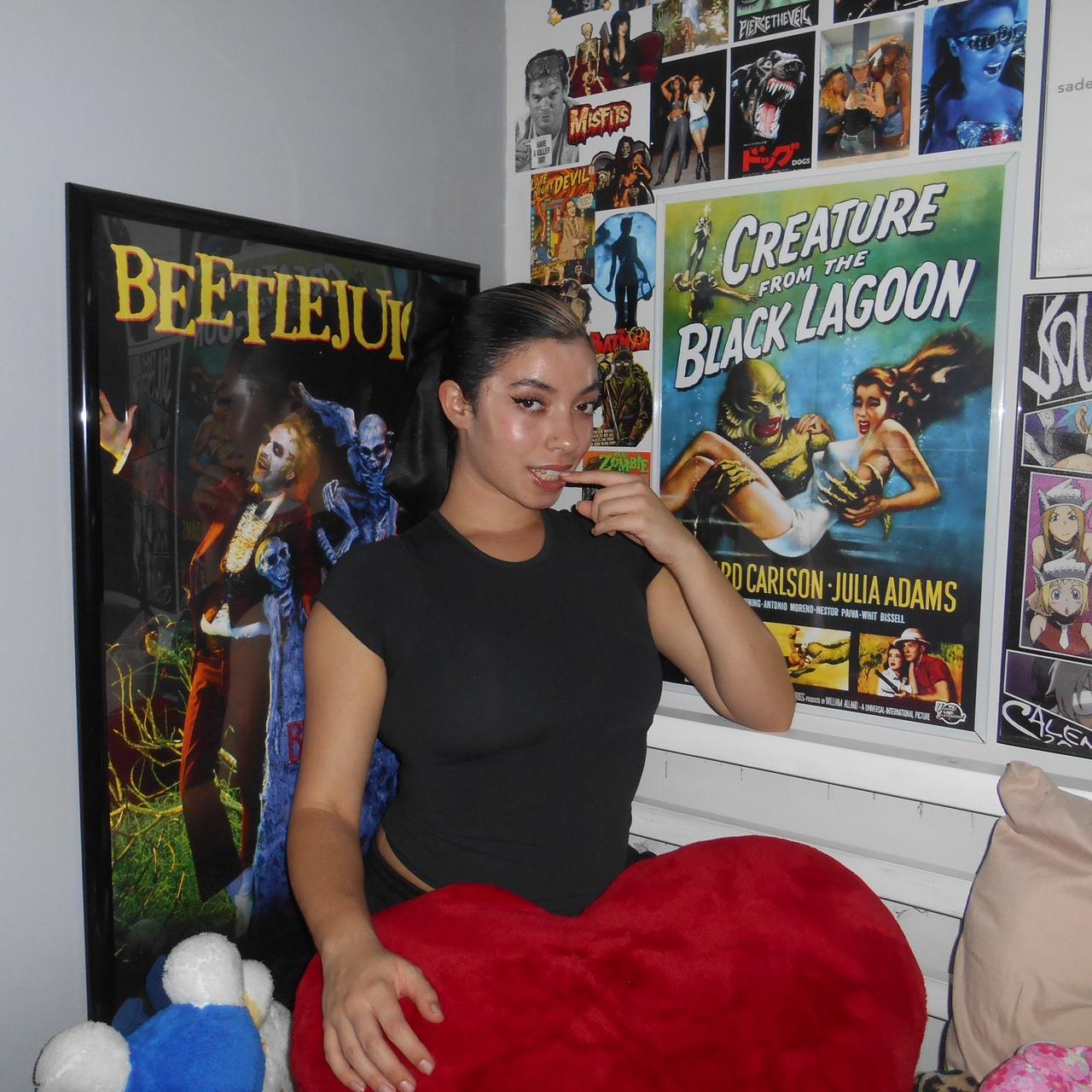 Geniune Pre-Owend Nikon Coolpix S3500 with 20.1 Megapixels 📸.