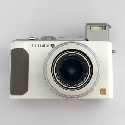 Geniune Pre-Owend Panasonic Lumix LX7 Digital Camera