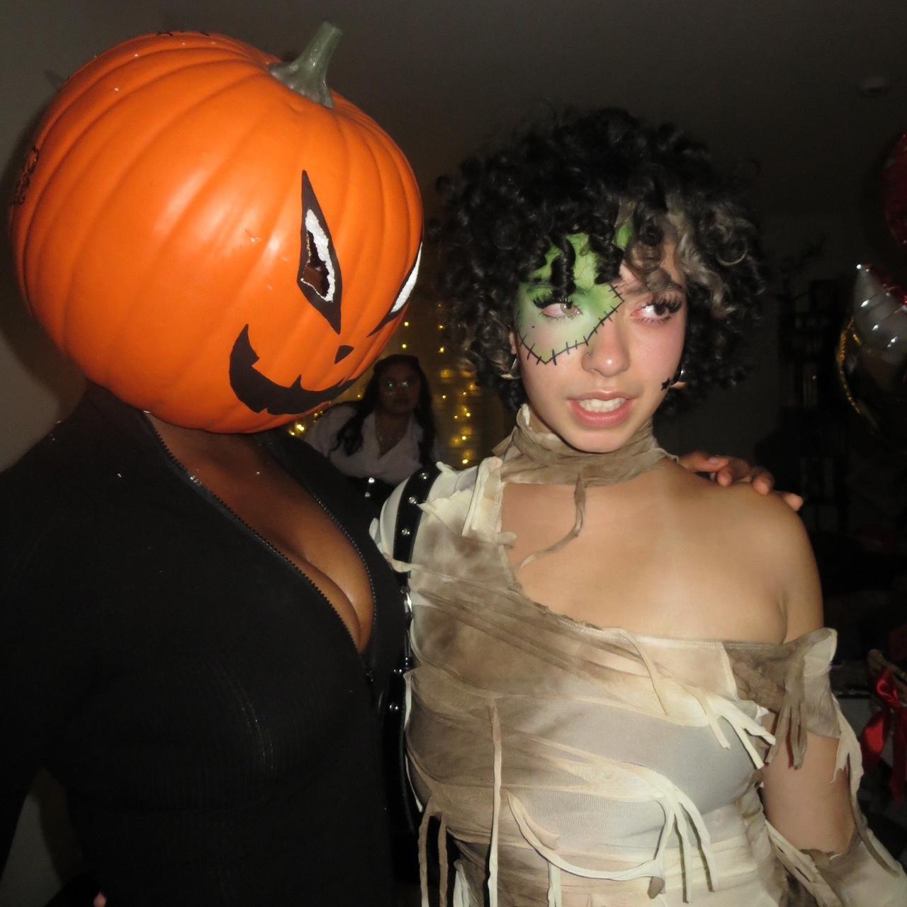 Geniune Pre-Owend Canon Powershot SX260 HS with 12.0 Megapixels📸.