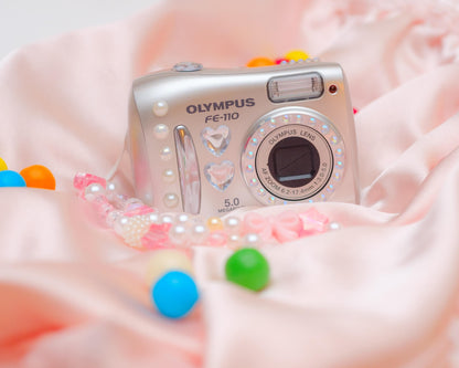 Geniune Cute y2k aesthetic digicam Olympus FE 110 with beaded strap PreOwned