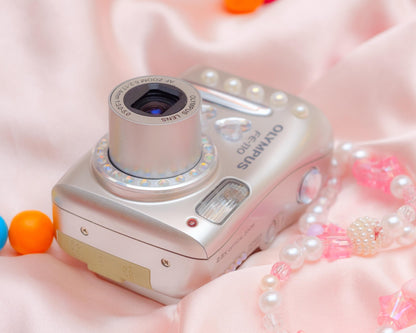 Geniune Cute y2k aesthetic digicam Olympus FE 110 with beaded strap PreOwned