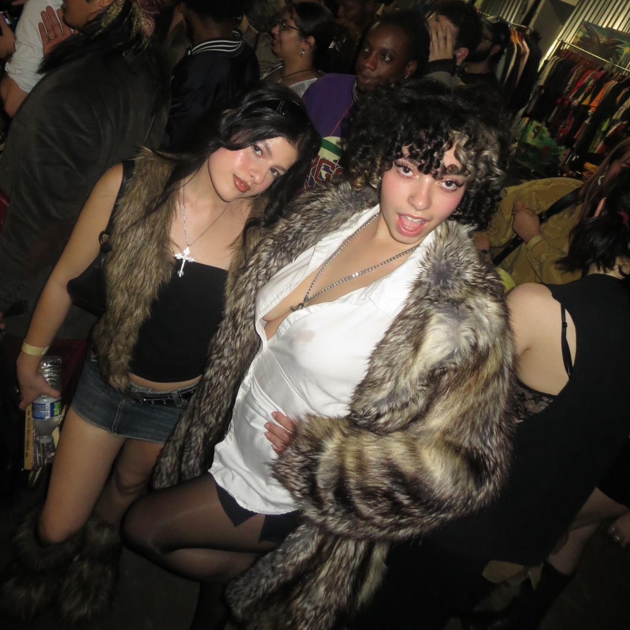 Geniune Pre-Owend Canon Powershot SX260 HS with 12.0 Megapixels📸.