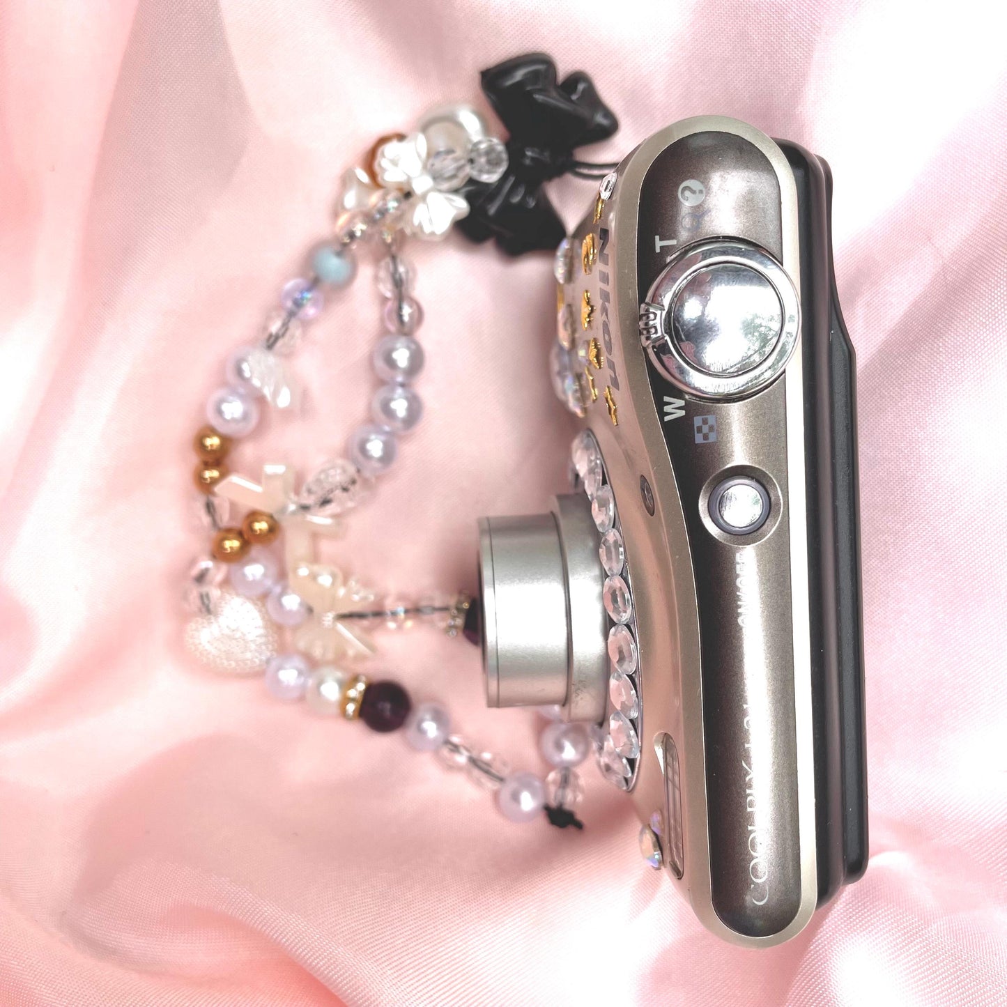 Geniune Nikon Coolpix L21 y2k aesthetic decorated digicam with beaded strap PreOwned