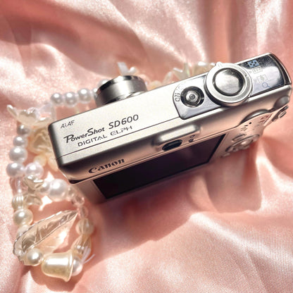 Geniune Canon PowerShot SD 600 near mint condition Digital Elph y2k aesthetic decorated digicam with beaded strap, full set PreOwned