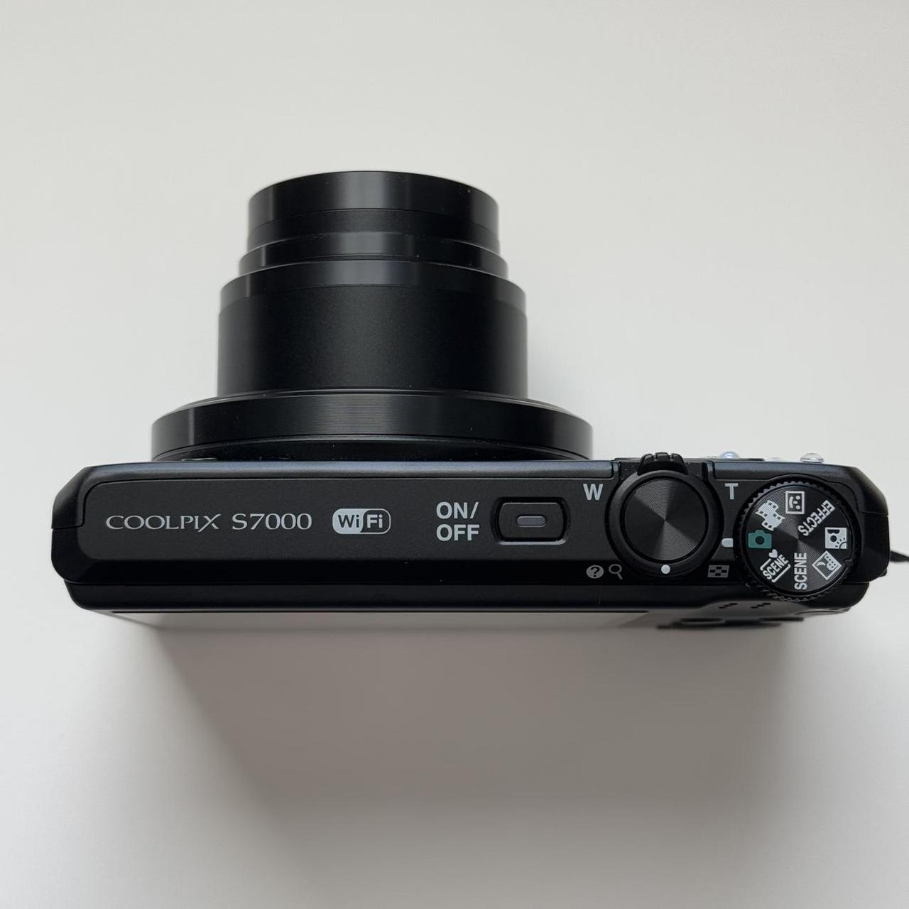 Geniune Pre-Owend Nikon Coolpix S7000 Digital Camera Bundle