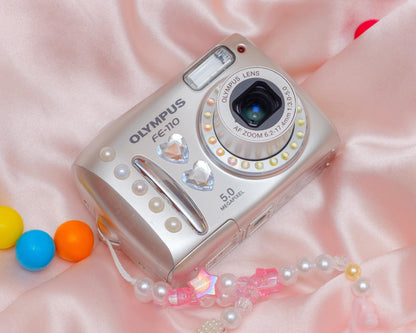 Geniune Cute y2k aesthetic digicam Olympus FE 110 with beaded strap PreOwned