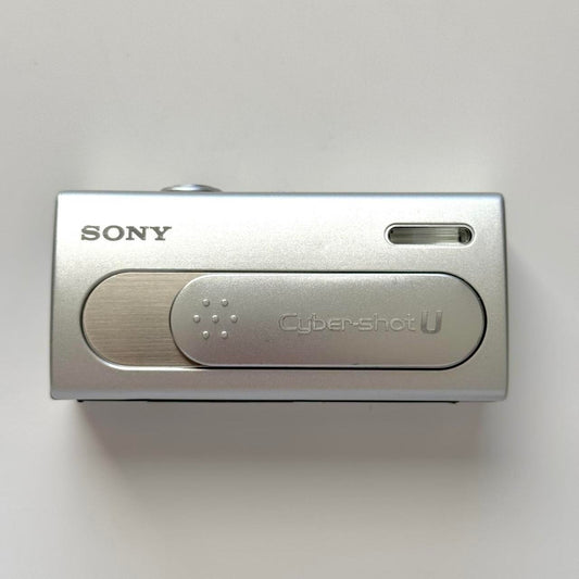 Geniune Pre-Owend Sony CyberShot U40 Mini Digital Camera Bundle