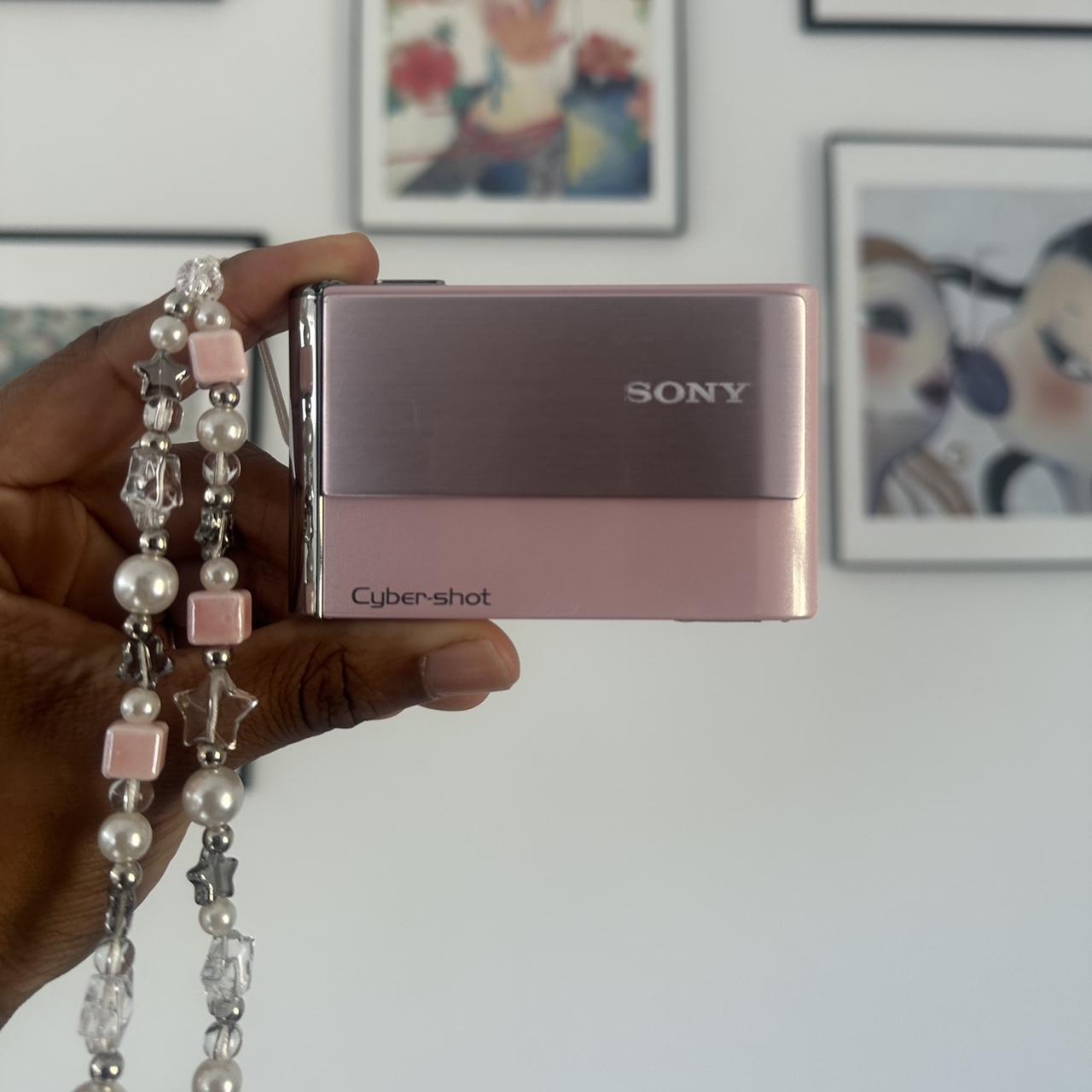 Geniune Pre-Owend Rare pink Sony Cyber-Shot DSC-T70