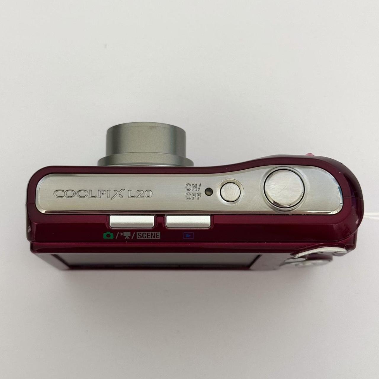 Geniune Pre-Owend Nikon Coolpix L20 Digital Camera ๋ .🍷⋆