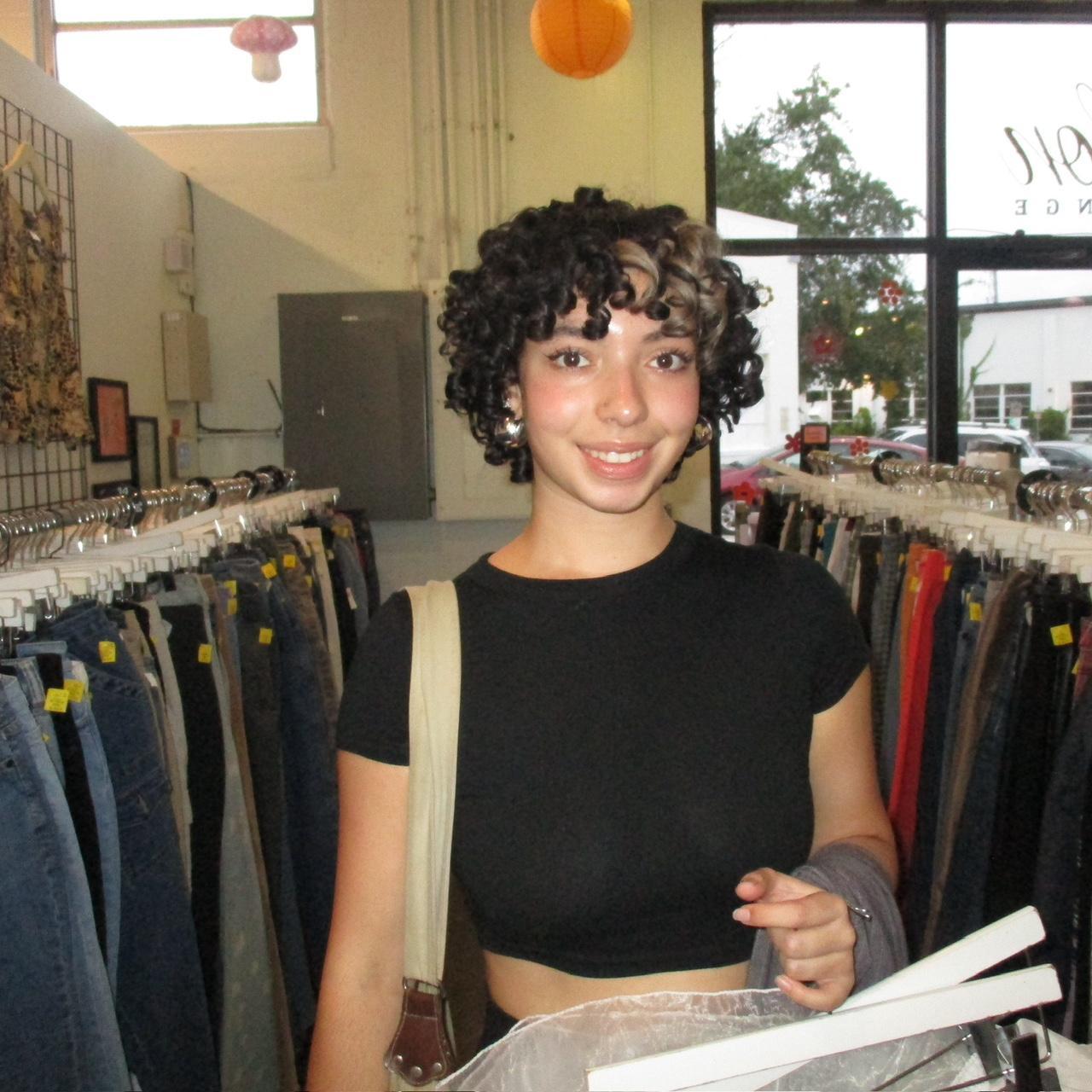 Geniune Pre-Owend Canon Powershot Elph 160 with 20.0 Megapixels 📸.