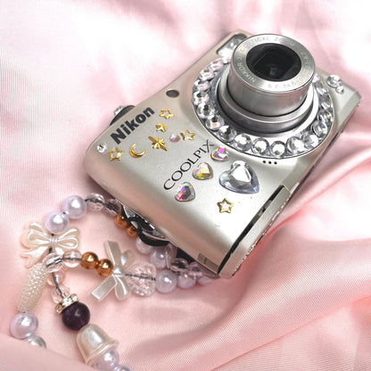 Geniune Nikon Coolpix L21 y2k aesthetic decorated digicam with beaded strap PreOwned